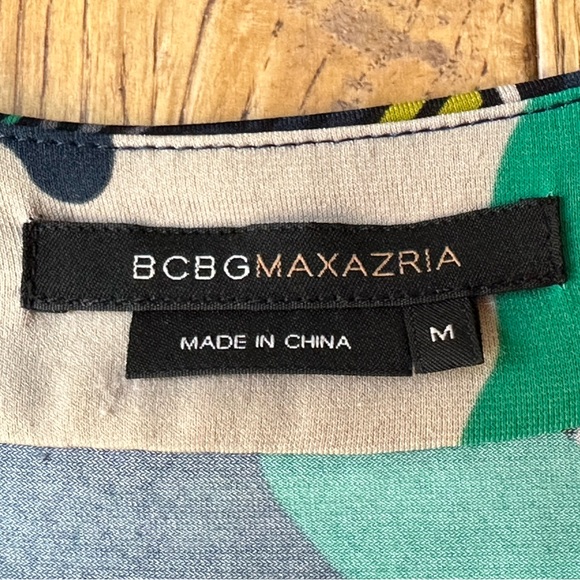 BCBGMAXAZRIA Abstract Print Dress size Medium - Picture 6 of 11